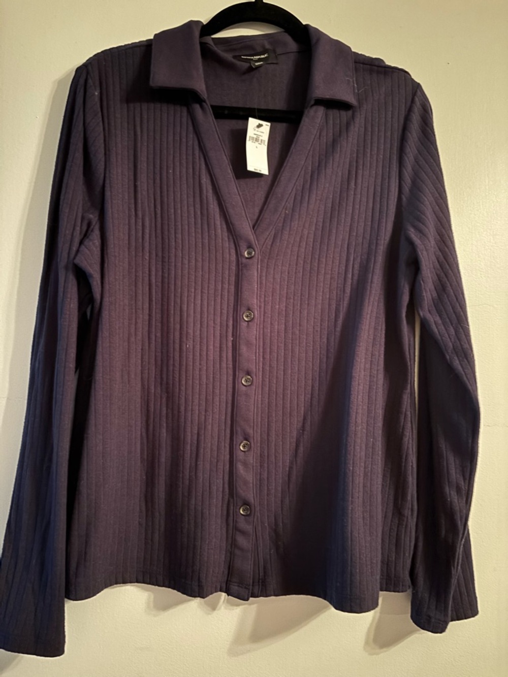 Banana Republic Ribbed Button-Down light sweater in navy